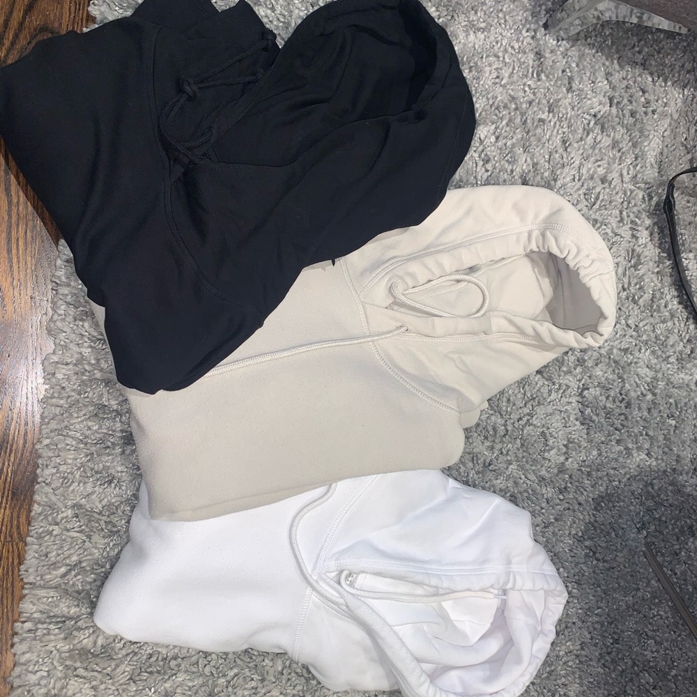 3 sweatshirts